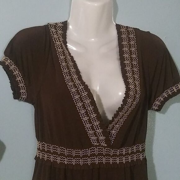 Talbots short sleeve a line dress with embroidery detail. Size MP - Picture 5 of 11